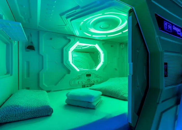 Oxygen Hostel Capsula